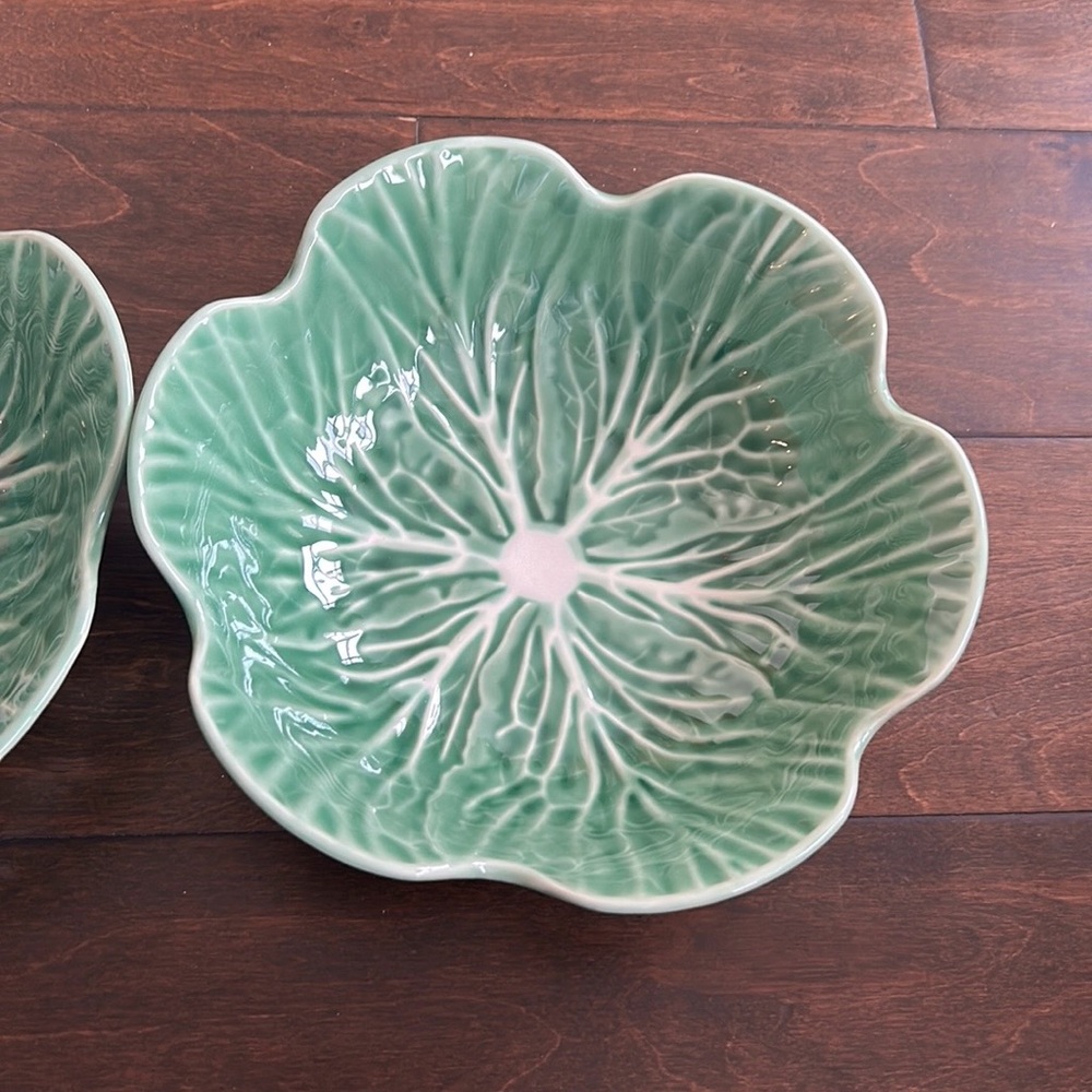 Set Of 2 New Serving Bowls 9” Cabbage Easter Spring Scalloped Edge Green - Picture 4 of 4